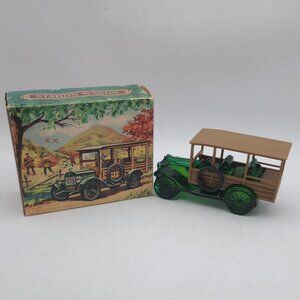 Avon Station Wagon Wild Country Aftershave -Full